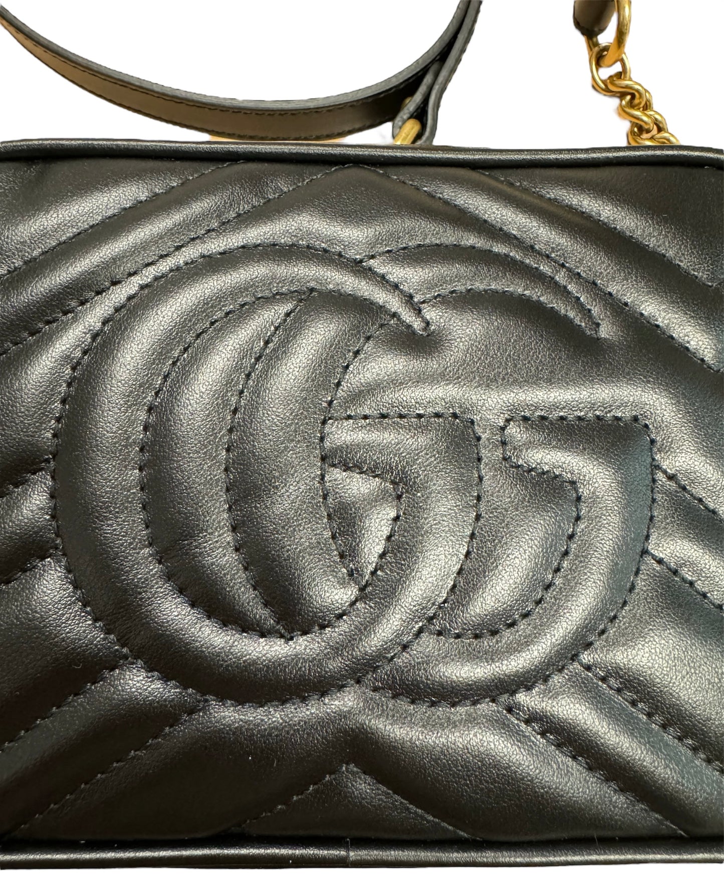 Gucci GG Marmont Small Matalassé Shoulder Bag